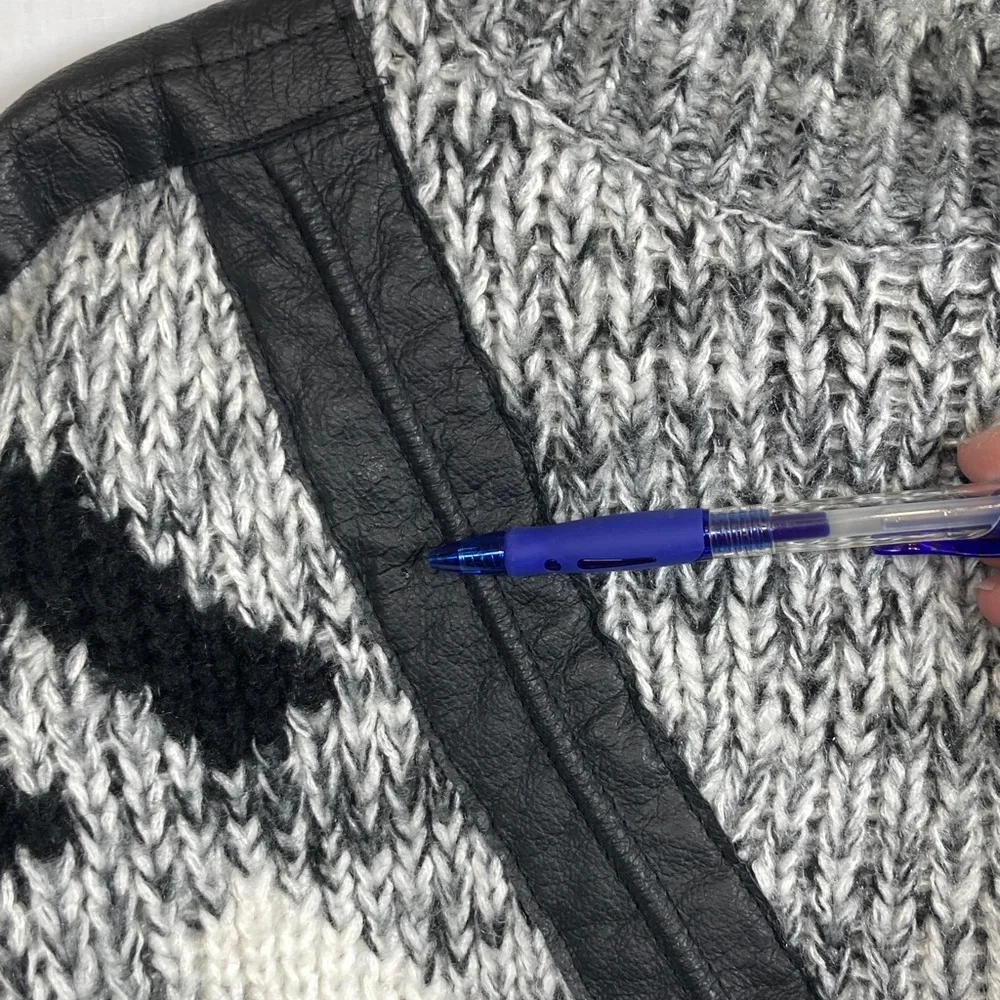 $25!!!! End of season sale ends April 3rd Add to bundle for sale price - Picture 10 of 12